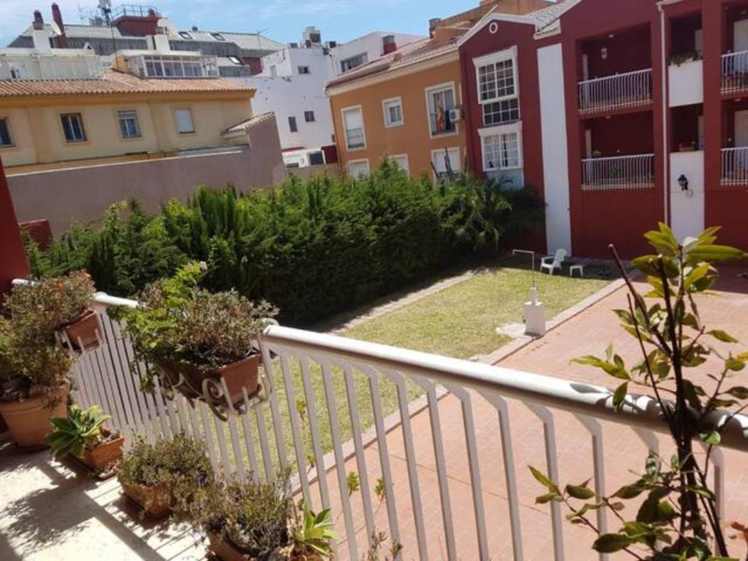 Bolivia Beach Apartments Málaga Eksteriør billede