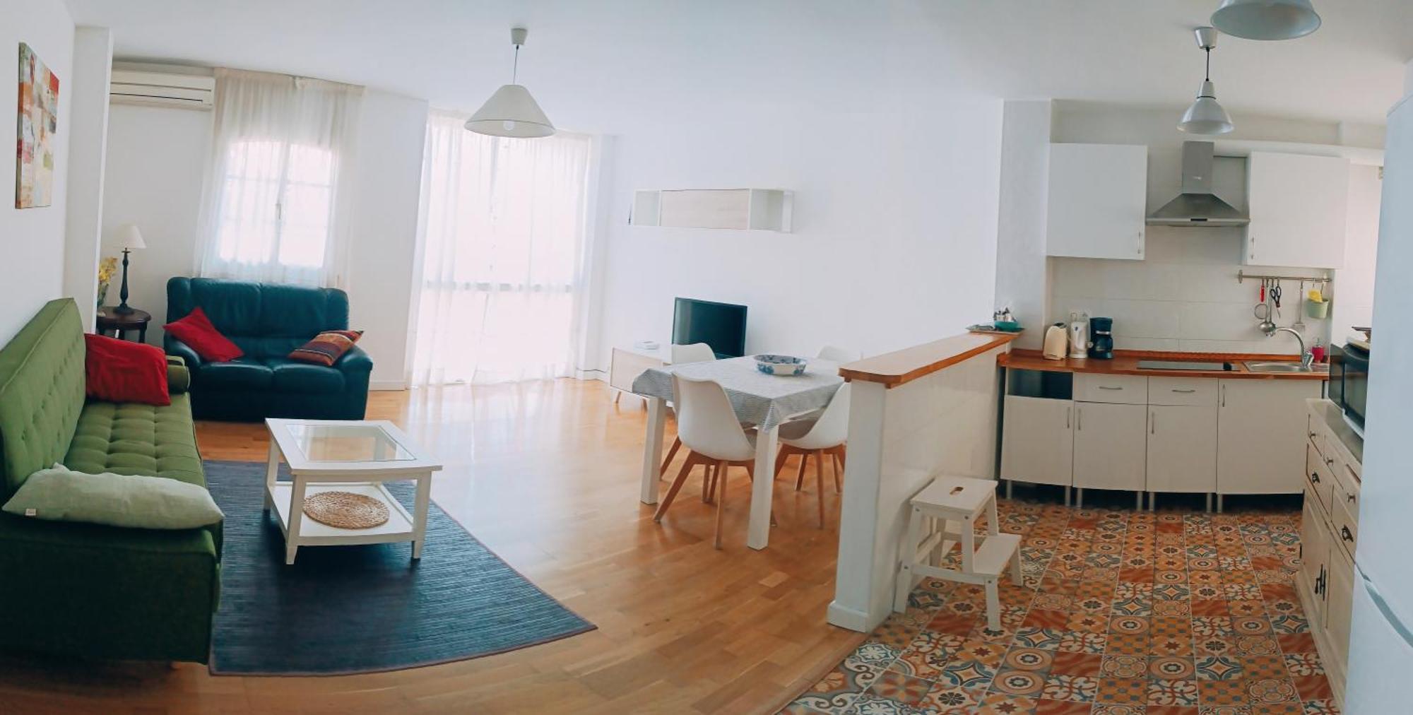 Bolivia Beach Apartments Málaga Eksteriør billede